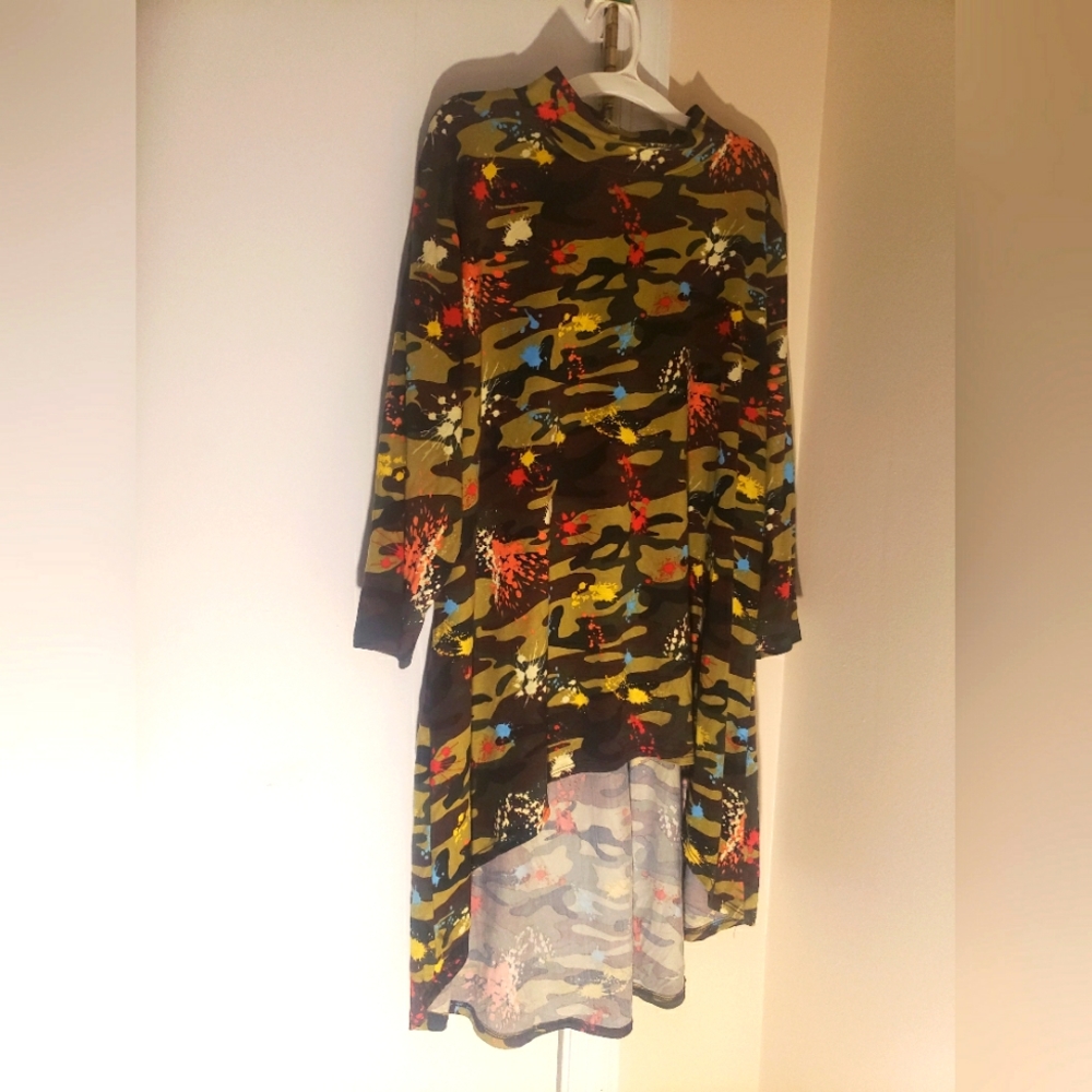 Womens Tail Shirt